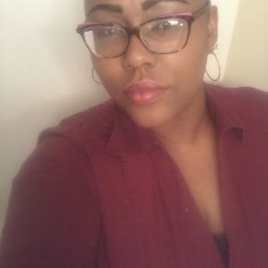 Meet your Posher, Angelina